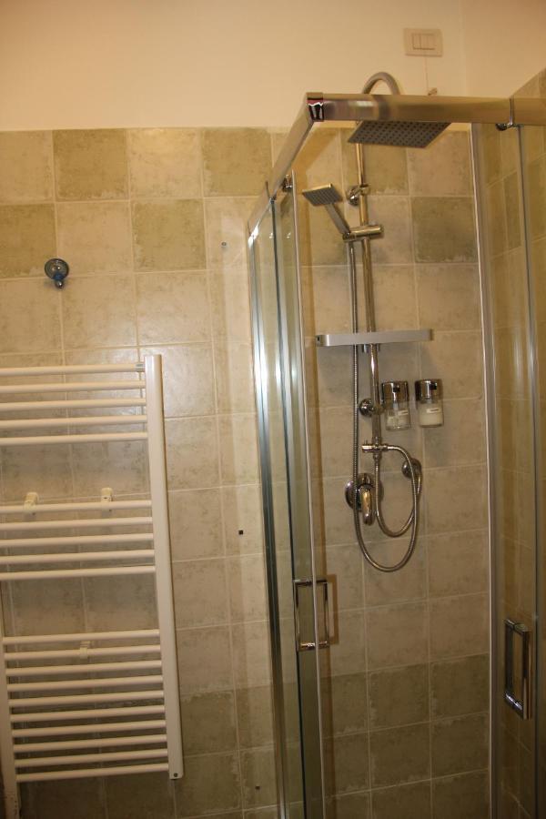 Casa Lucia Private Car Or Motorcycle Park Apartment Lucca Luaran gambar