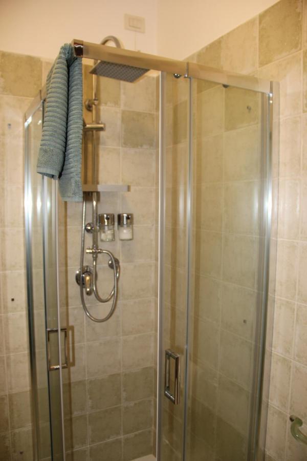 Casa Lucia Private Car Or Motorcycle Park Apartment Lucca Luaran gambar