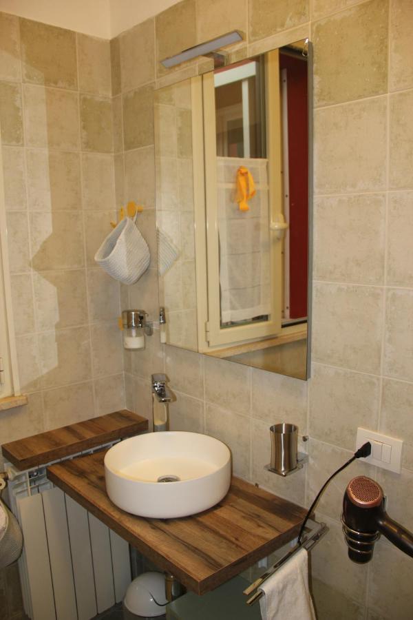 Casa Lucia Private Car Or Motorcycle Park Apartment Lucca Luaran gambar